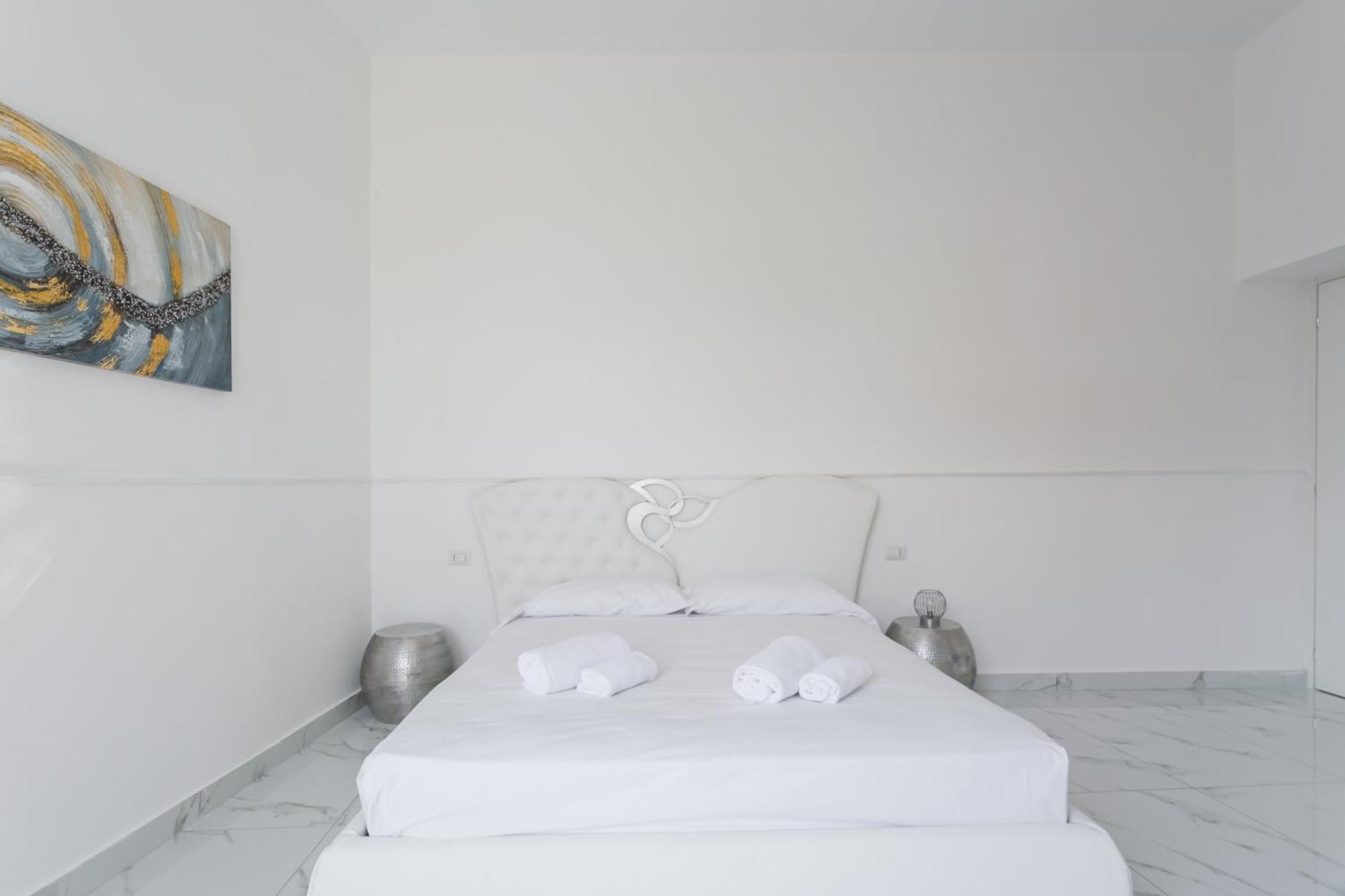 Golden Suites By Dimorra Naples Extérieur photo