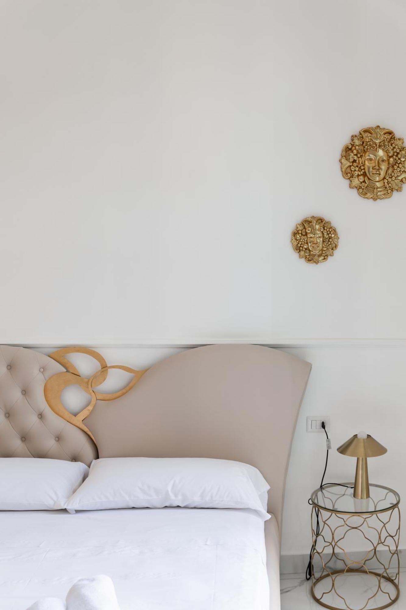 Golden Suites By Dimorra Naples Extérieur photo